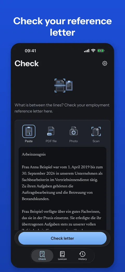 iPhone: the “Check” screen with a pasted sample letter and the choice between pasting, PDF file, photo and scan